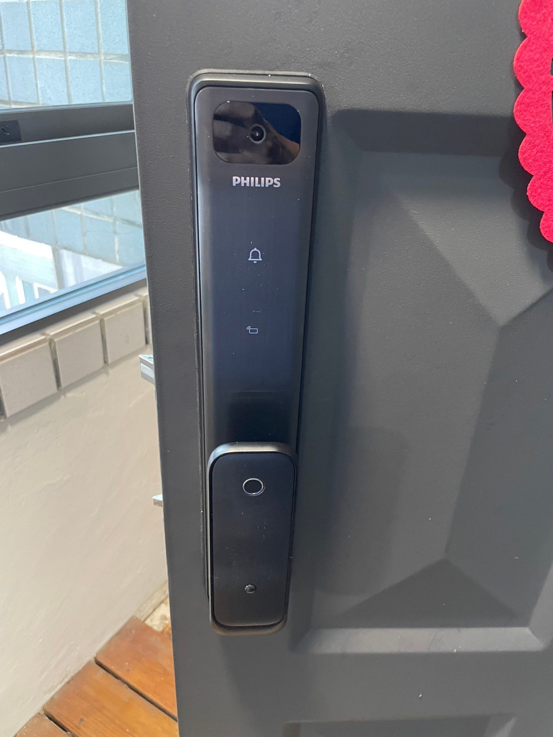 Philips Alpha-VP 電子貓眼電子鎖實際安裝案例 2