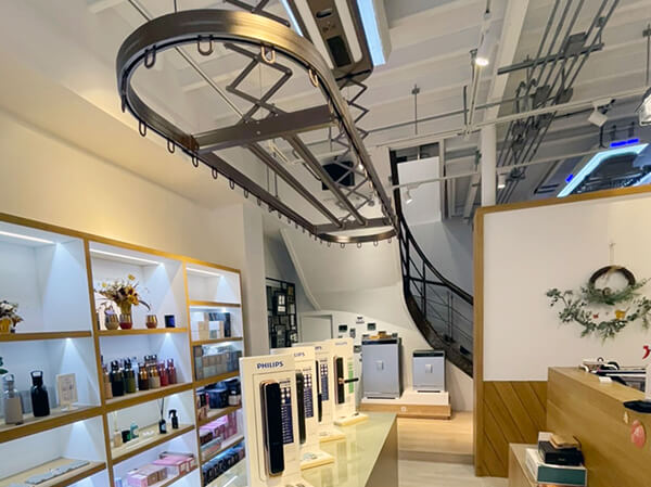 富山霖 台中門市